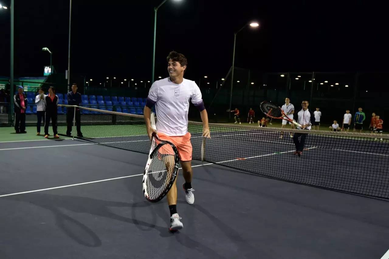 但伯恩利并 但伯恩利并